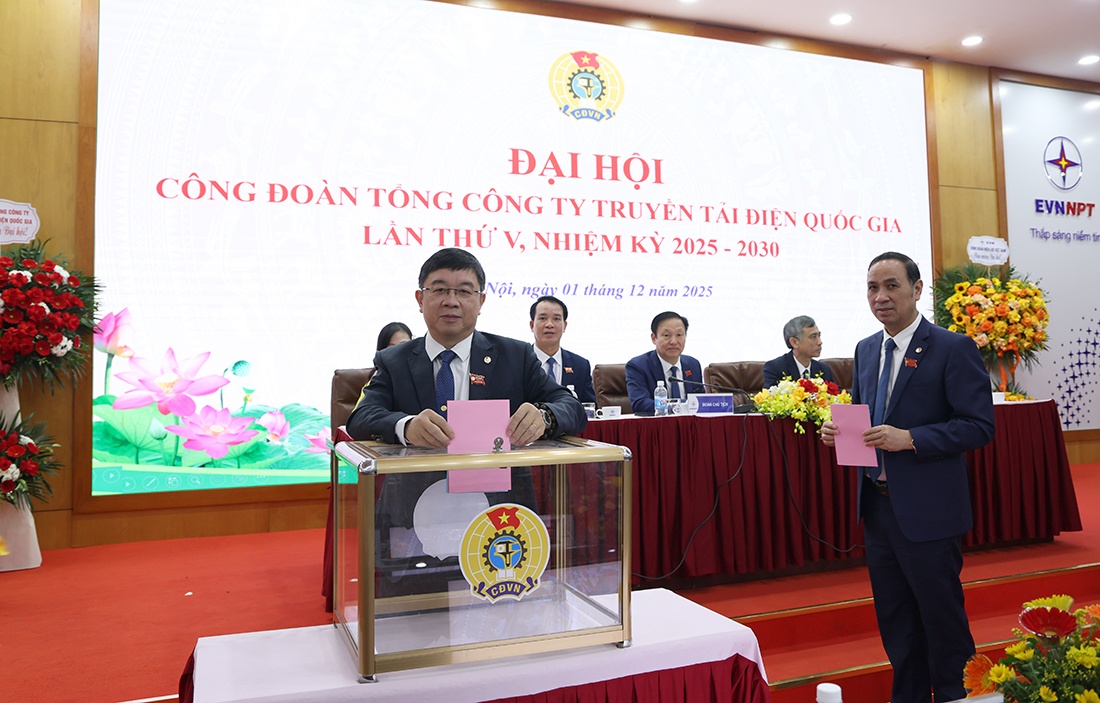Đại hội Công đoàn EVNNPT lần thứ V, nhiệm kỳ 2025-2030 thành công tốt đẹp