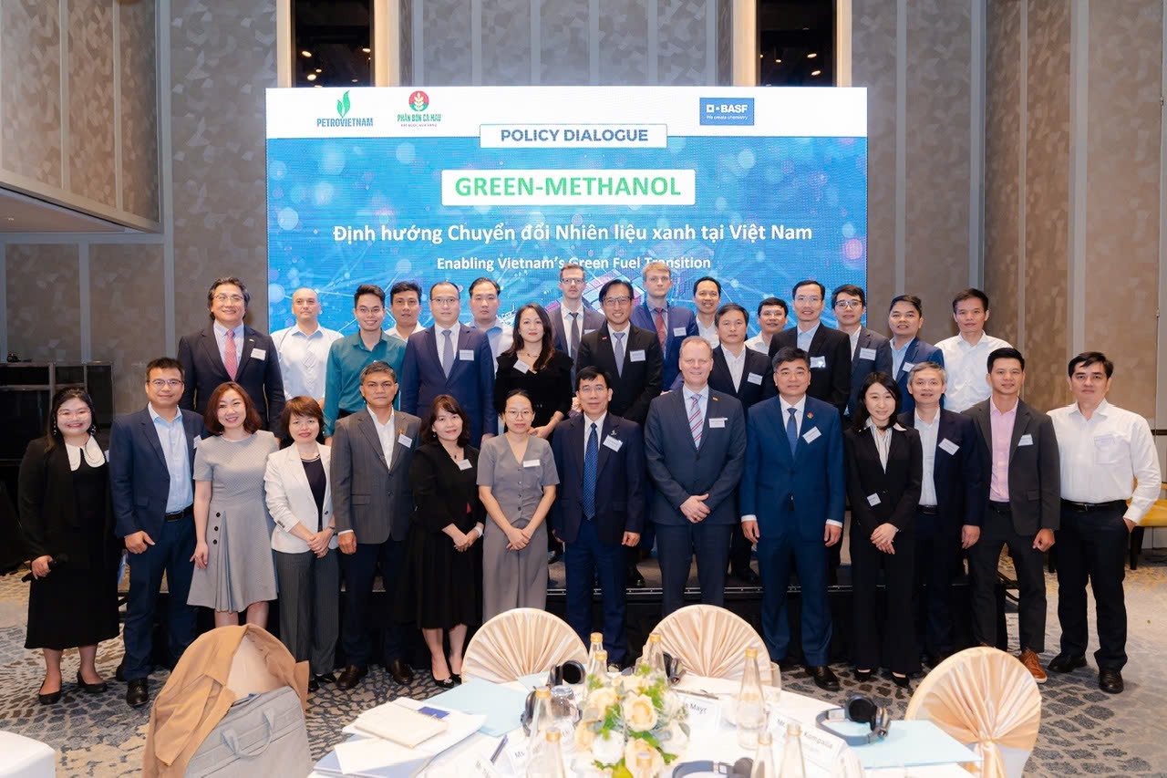 Petrovietnam và BASF hợp tác phát triển methanol xanh - tiên phong chuyển dịch năng lượng Petrovietnam và BASF hợp tác phát triển methanol xanh - tiên phong chuyển dịch năng lượng