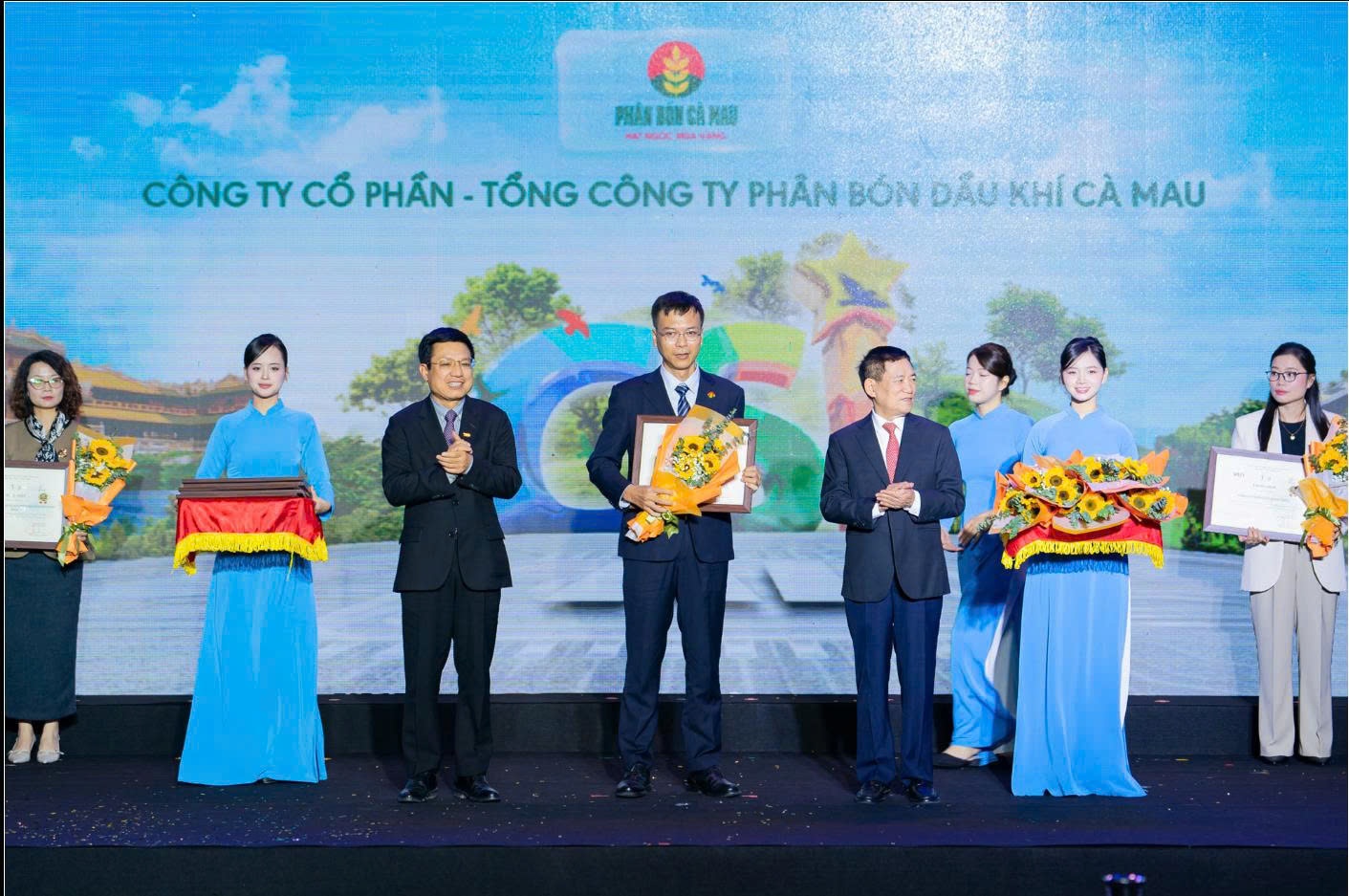 PVCFC dẫn đầu về phát triển bền vững và quản trị công ty bứt phá tại Việt Nam năm 2025