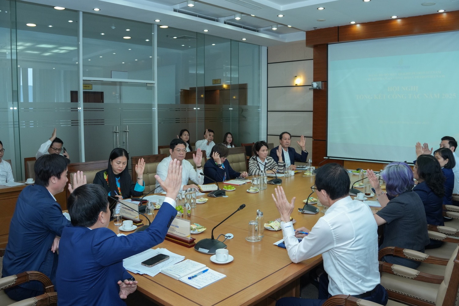 Tổng kết Chi bộ Cơ quan Công đoàn Petrovietnam 2025 Tổng kết Chi bộ Cơ quan Công đoàn Petrovietnam 2025