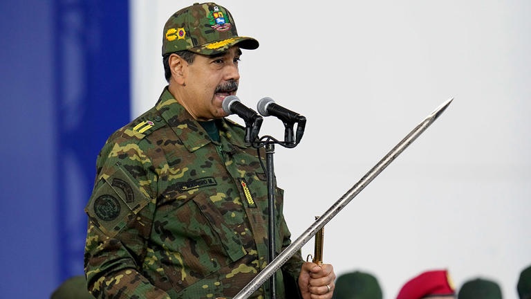 Cuộc đối đầu Mỹ - Venezuela đe dọa thị trường dầu khí