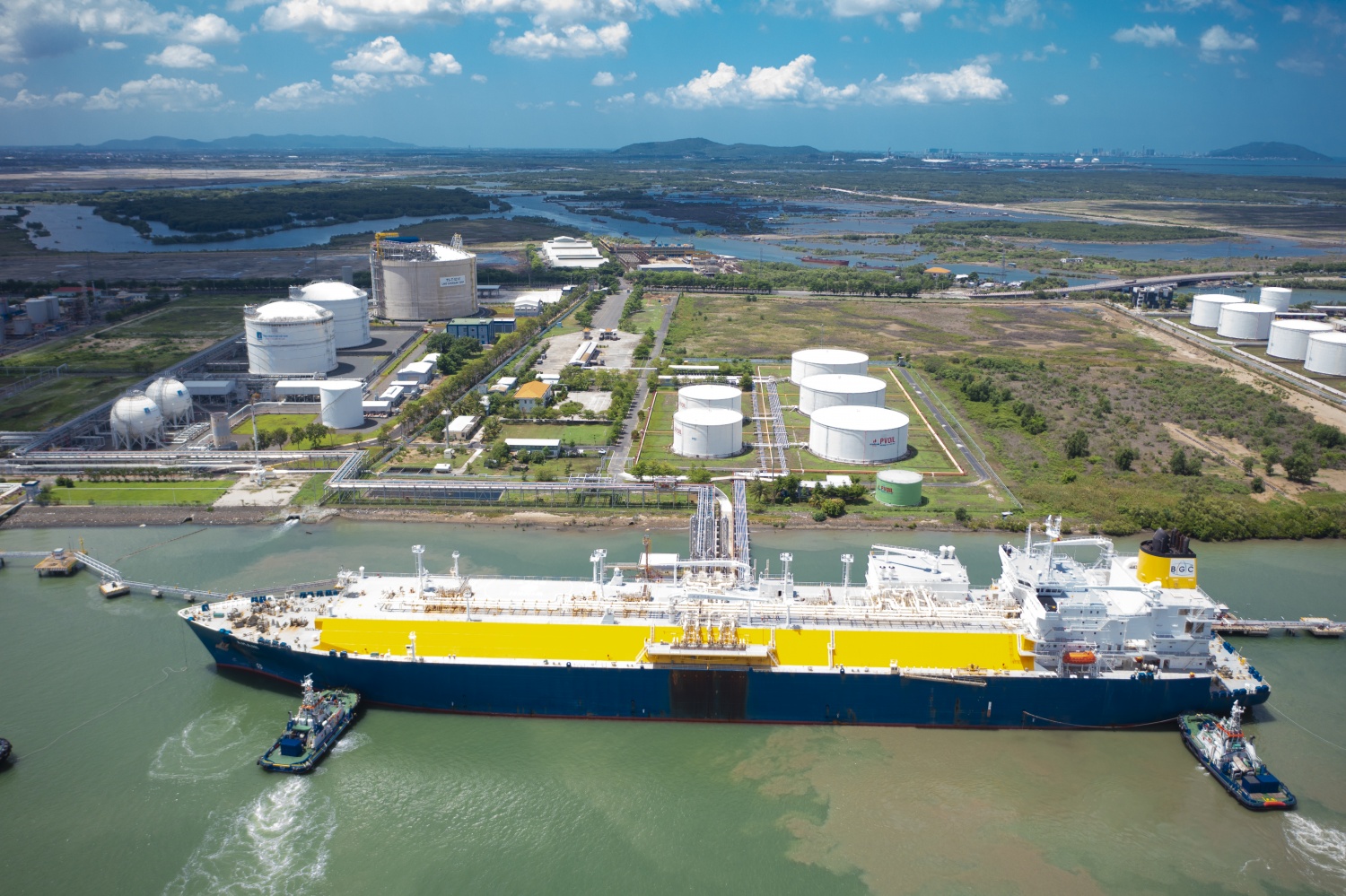Petrovietnam hoàn thiện chuỗi khí - điện LNG khép kín: Nền tảng vững chắc cho an ninh năng lượng và chuyển dịch xanh Petrovietnam hoàn thiện chuỗi khí - điện LNG khép kín: Nền tảng vững chắc cho an ninh năng lượng và chuyển dịch xanh