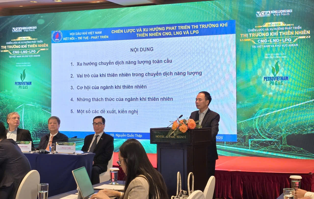 Ngành khí trước “nút thắt tư duy” trong chuyển dịch năng lượng Thị trường khí thiên nhiên: “Nút thắt” lớn nhất nằm ở chính sách và hành lang pháp lý