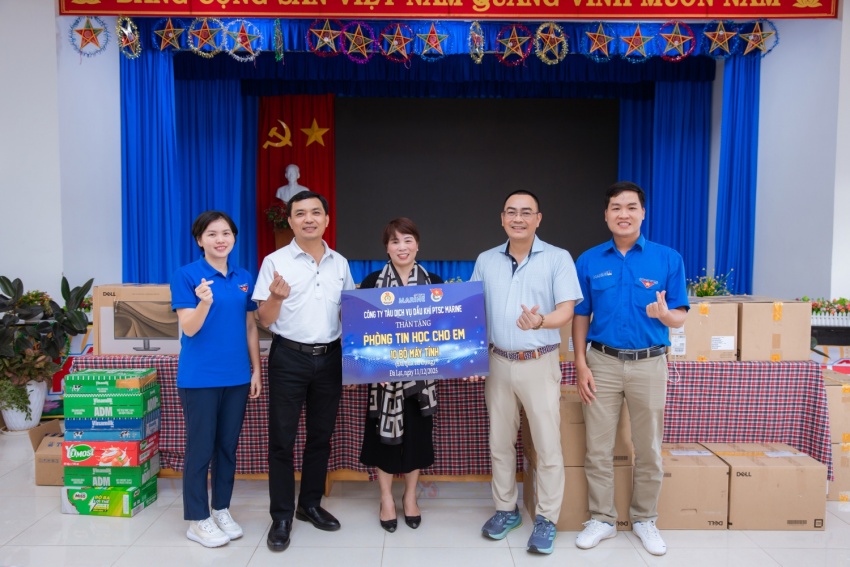PTSC Marine và hành trình “Trao gửi yêu thương - Ươm mầm tri thức”