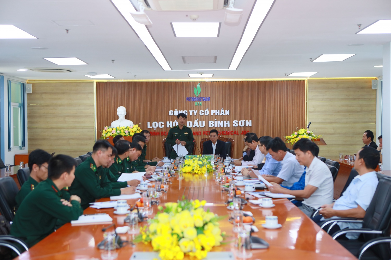 Tăng cường bảo vệ an ninh, an toàn Nhà máy Lọc dầu Dung Quất Tăng cường bảo vệ an ninh, an toàn Nhà máy Lọc dầu Dung Quất