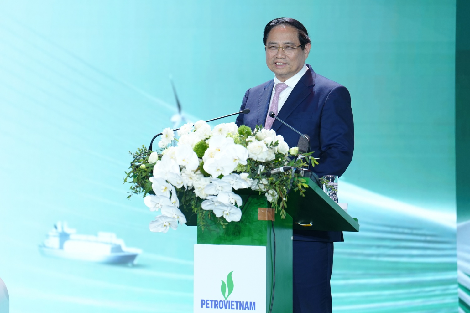 Thủ tướng Phạm Minh Chính: Petrovietnam giữ vững niềm tự hào và bản lĩnh “chiến binh” trong giai đoạn mới Thủ tướng Phạm Minh Chính: Petrovietnam giữ vững niềm tự hào và bản lĩnh “chiến binh” trong giai đoạn mới
