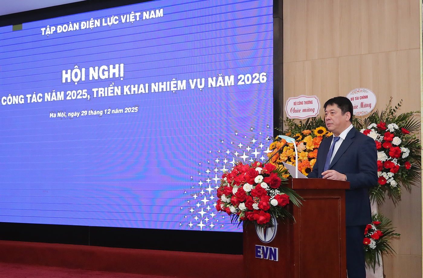 Dấu ấn bứt phá trong phát triển hạ tầng ngành năng lượng của EVN
