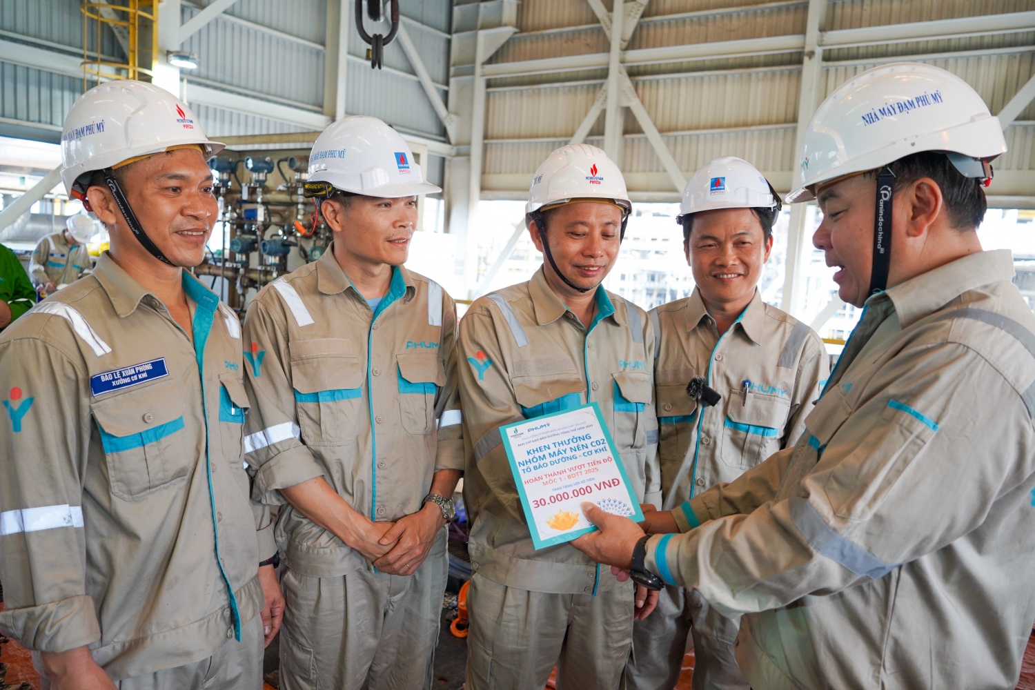 Tuần đầu tiên kỳ bảo dưỡng tổng thể Nhà máy đạm Phú Mỹ 2025: Giữ nhịp an toàn, tiến độ Tuần đầu tiên kỳ bảo dưỡng tổng thể Nhà máy đạm Phú Mỹ 2025: Giữ nhịp an toàn, tiến độ