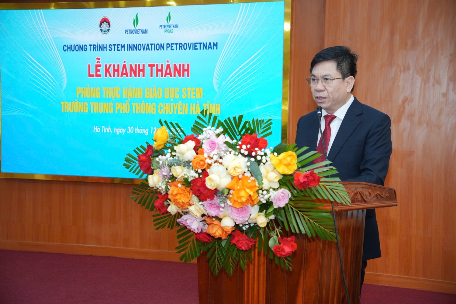 STEM Innovation Petrovietnam tiếp tục lan tỏa tại Hà Tĩnh STEM Innovation Petrovietnam tiếp tục lan tỏa tại Hà Tĩnh