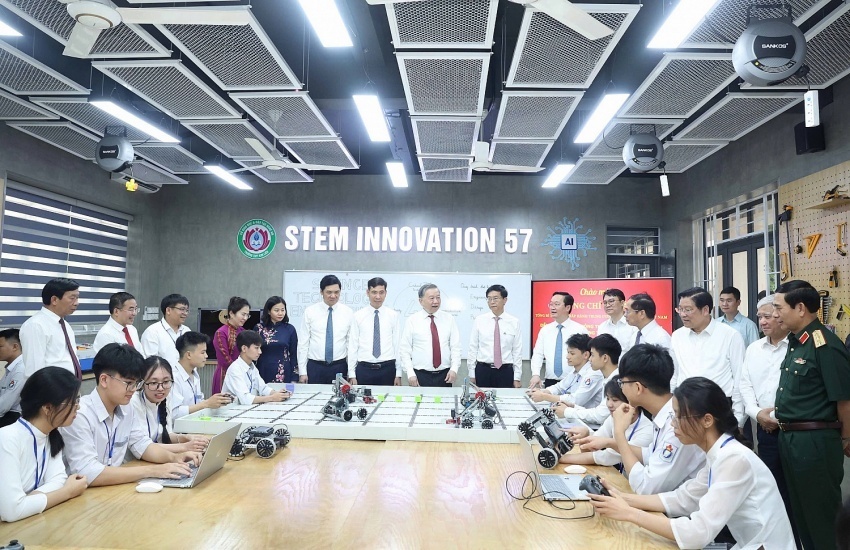 STEM Innovation Petrovietnam tiếp sức truyền thống hiếu học xứ Nghệ STEM Innovation Petrovietnam tiếp sức truyền thống hiếu học xứ Nghệ