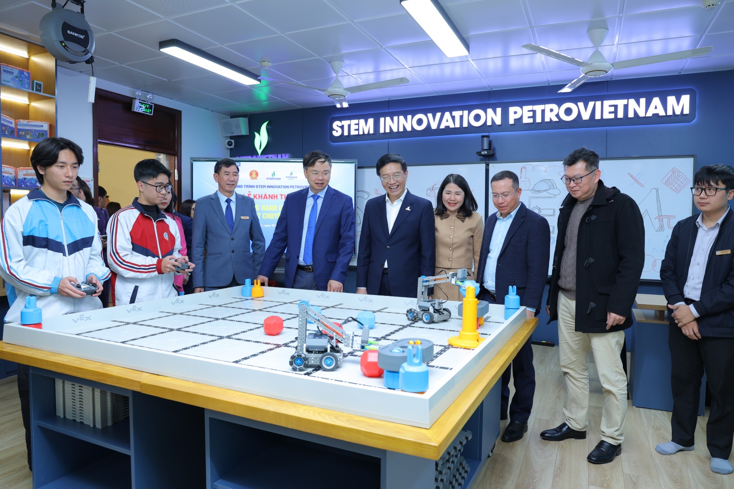 Lan tỏa không gian học tập khoa học – công nghệ hiện đại