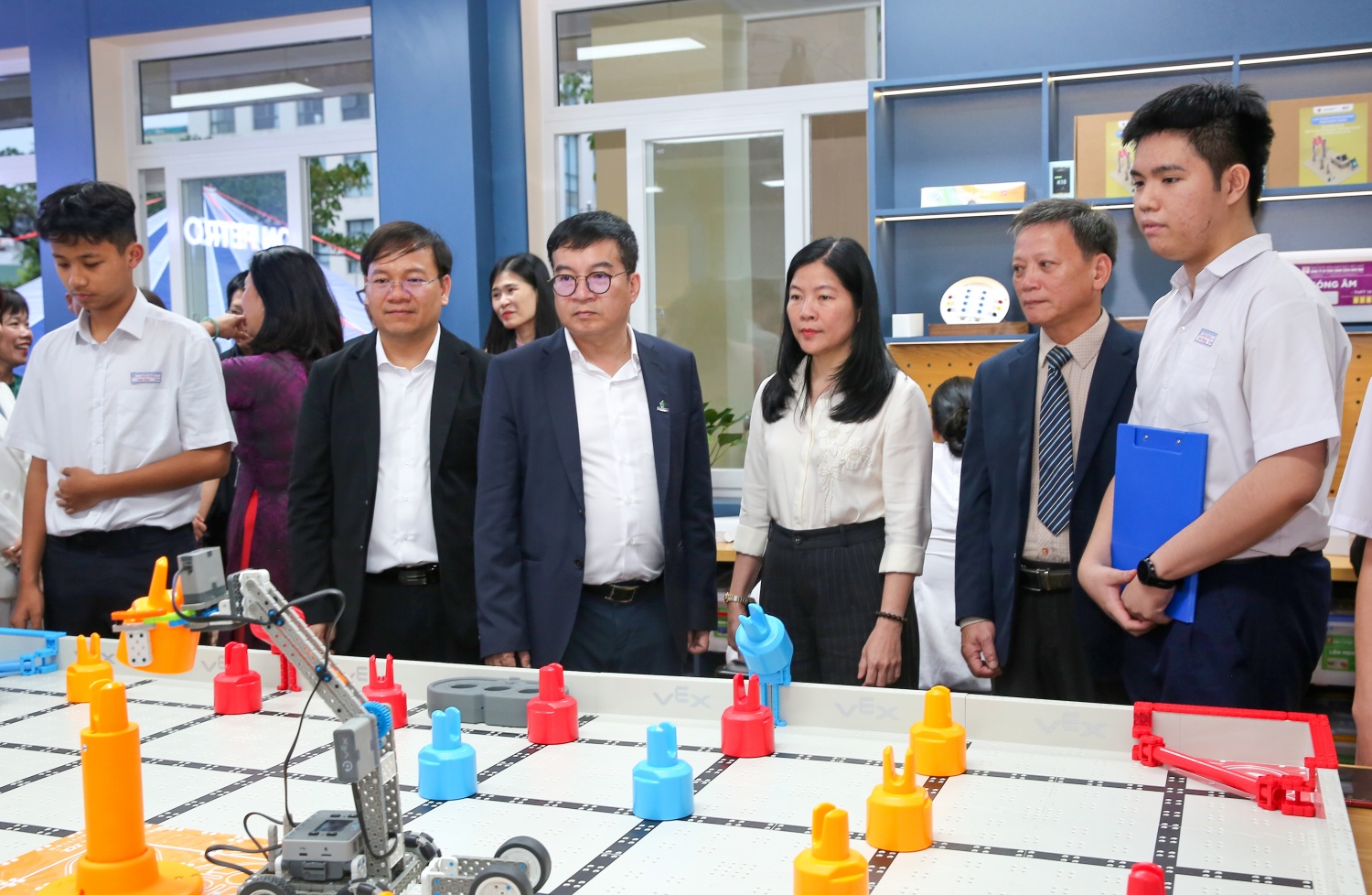 Ươm mầm nhân lực chất lượng cao cho đất nước Ươm mầm nhân lực chất lượng cao cho đất nước