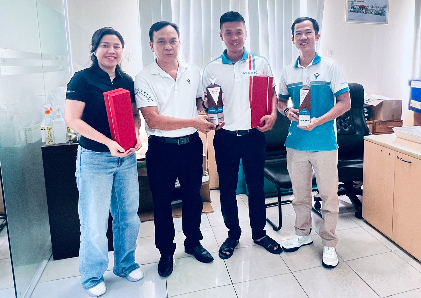 Vinh danh những “Chiến binh NPK Phú Mỹ xuất sắc” trong hành trình 1 triệu tấn Vinh danh những “chiến binh NPK Phú Mỹ xuất sắc” trong hành trình 1 triệu tấn