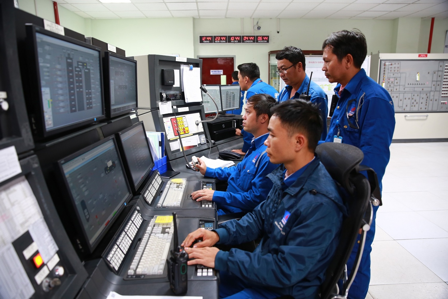Sản xuất an toàn, kinh doanh hiệu quả - BSR tích cực lập thành tích chào mừng Đại hội XIV của Đảng