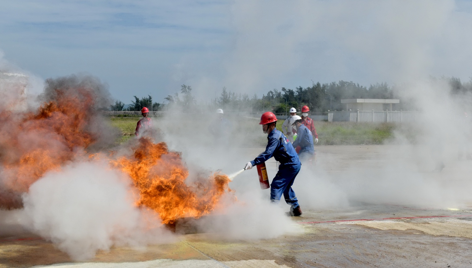 BSR đạt mốc 55 triệu giờ công an toàn: Nền tảng văn hóa an toàn bền vững BSR đạt mốc 55 triệu giờ công an toàn: Nền tảng văn hóa an toàn bền vững
