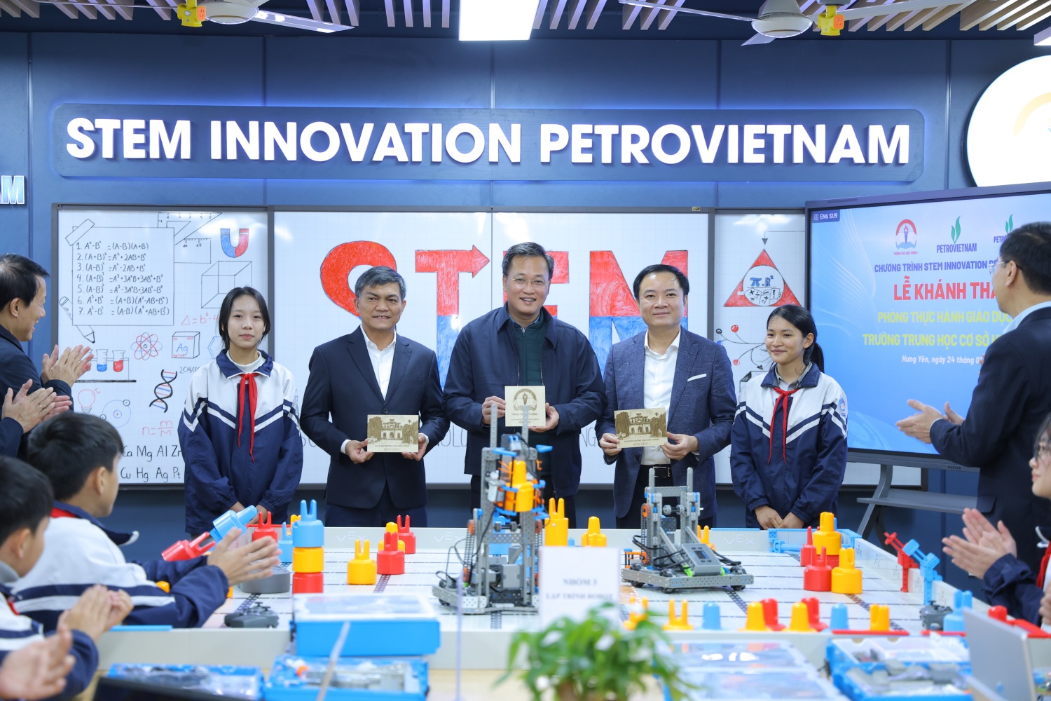 Petrovietnam đồng hành cùng nhân dân xã Hiệp Cường đón Xuân gắn kết   Tết nghĩa tình
