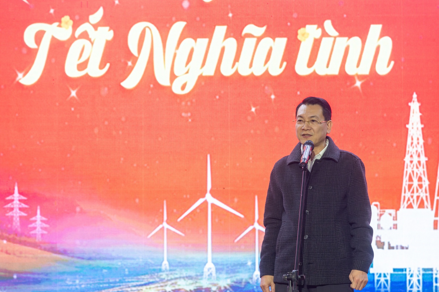 “Xuân gắn kết – Tết nghĩa tình” thắp lên niềm tin cùng người lao động Petrovietnam “Xuân gắn kết - Tết nghĩa tình” thắp lên niềm tin cùng người lao động Petrovietnam
