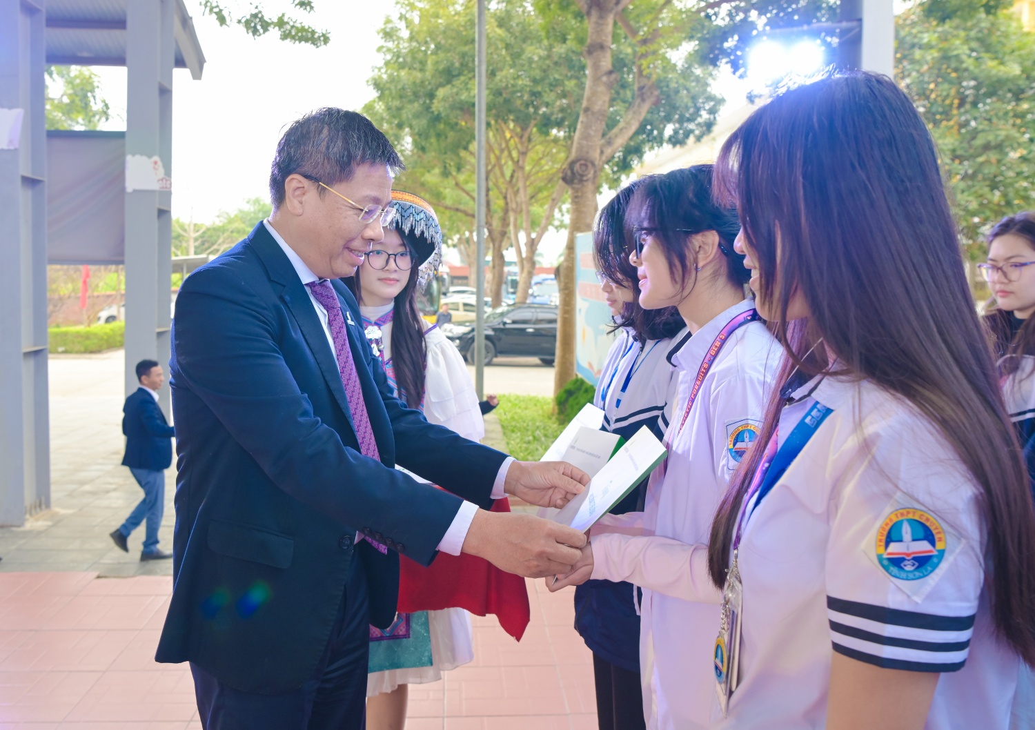 Lan tỏa chương trình “Petrovietnam: Xuân Gắn kết - Tết Nghĩa tình” tại Sơn La và Điện Biên Petrovietnam lan tỏa nghĩa tình Xuân tại Sơn La và Điện Biên