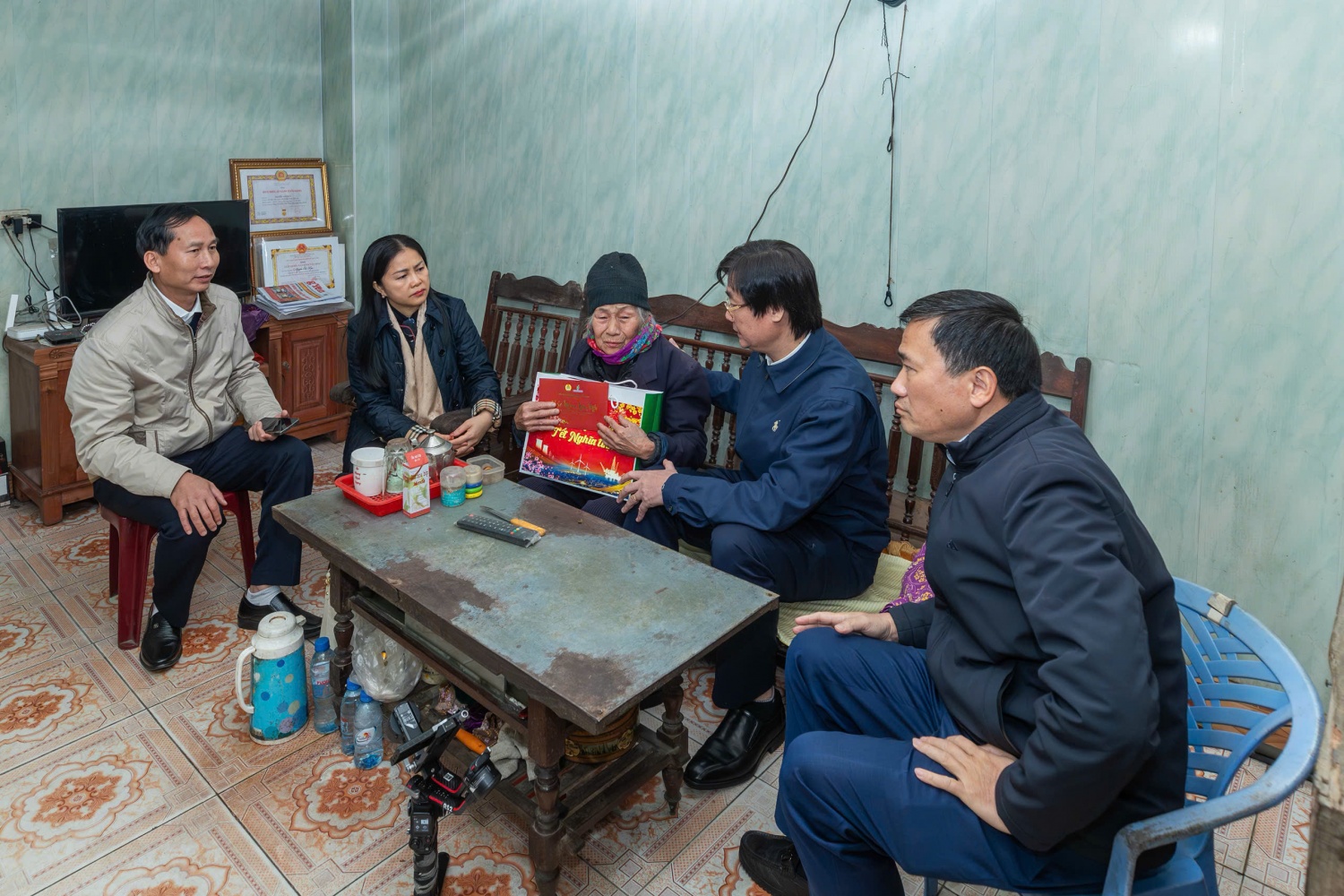 “Xuân gắn kết - Tết nghĩa tình” thắp lên niềm tin cùng người lao động Petrovietnam “Xuân gắn kết - Tết nghĩa tình” thắp lên niềm tin cùng người lao động Petrovietnam