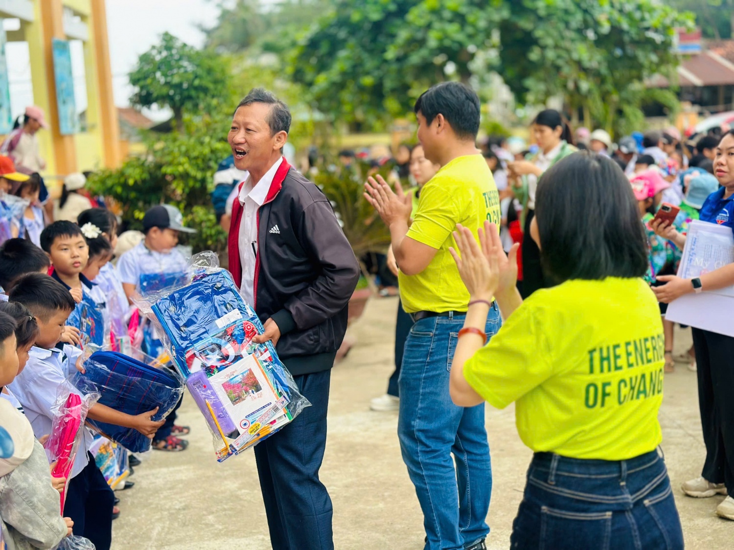 Quỹ GE Vernova Foundation tài trợ 200.000 USD hỗ trợ phục hồi sau lũ lụt tại Việt Nam và Indonesia Quỹ GE Vernova Foundation tài trợ 200.000 USD hỗ trợ phục hồi sau lũ lụt tại Việt Nam và Indonesia