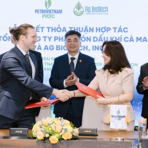 Phân bón Cà Mau và AG Biotech (Hoa Kỳ) ký kết hợp tác chiến lược về công nghệ sinh học