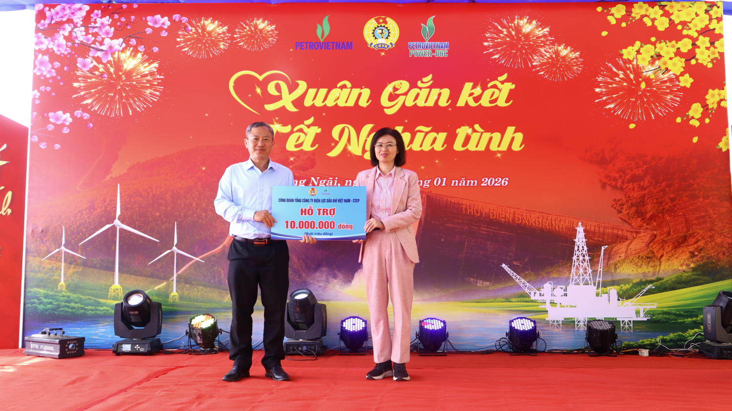 “Petrovietnam: Xuân Gắn kết - Tết Nghĩa tình” đầy ấm áp tại thủy điện Đakđrinh