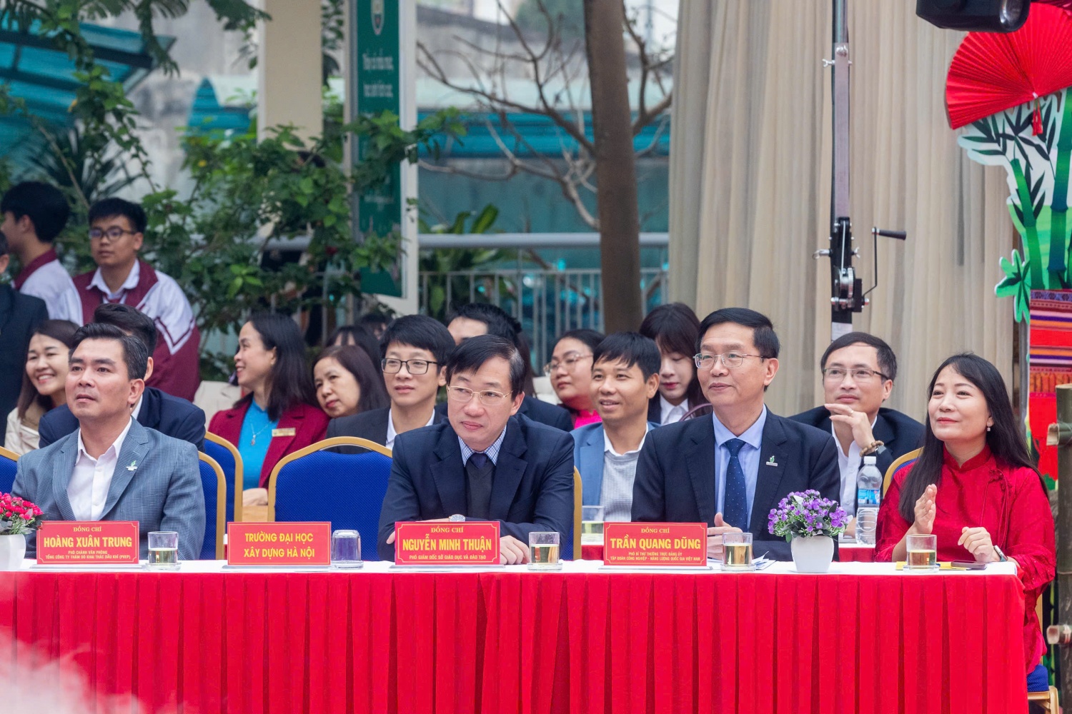 Tưng bừng khai mạc ngày hội STEM Xuân 2026 nơi biên cương Tưng bừng khai mạc ngày hội STEM Xuân 2026 nơi biên cương