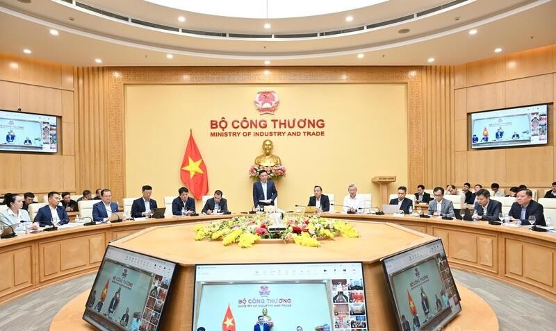 Quyền Bộ trưởng Bộ Công Thương Lê Mạnh Hùng: Không để thiếu điện trong mọi tình huống Quyền Bộ trưởng Bộ Công Thương Lê Mạnh Hùng: Không để thiếu điện trong mọi tình huống