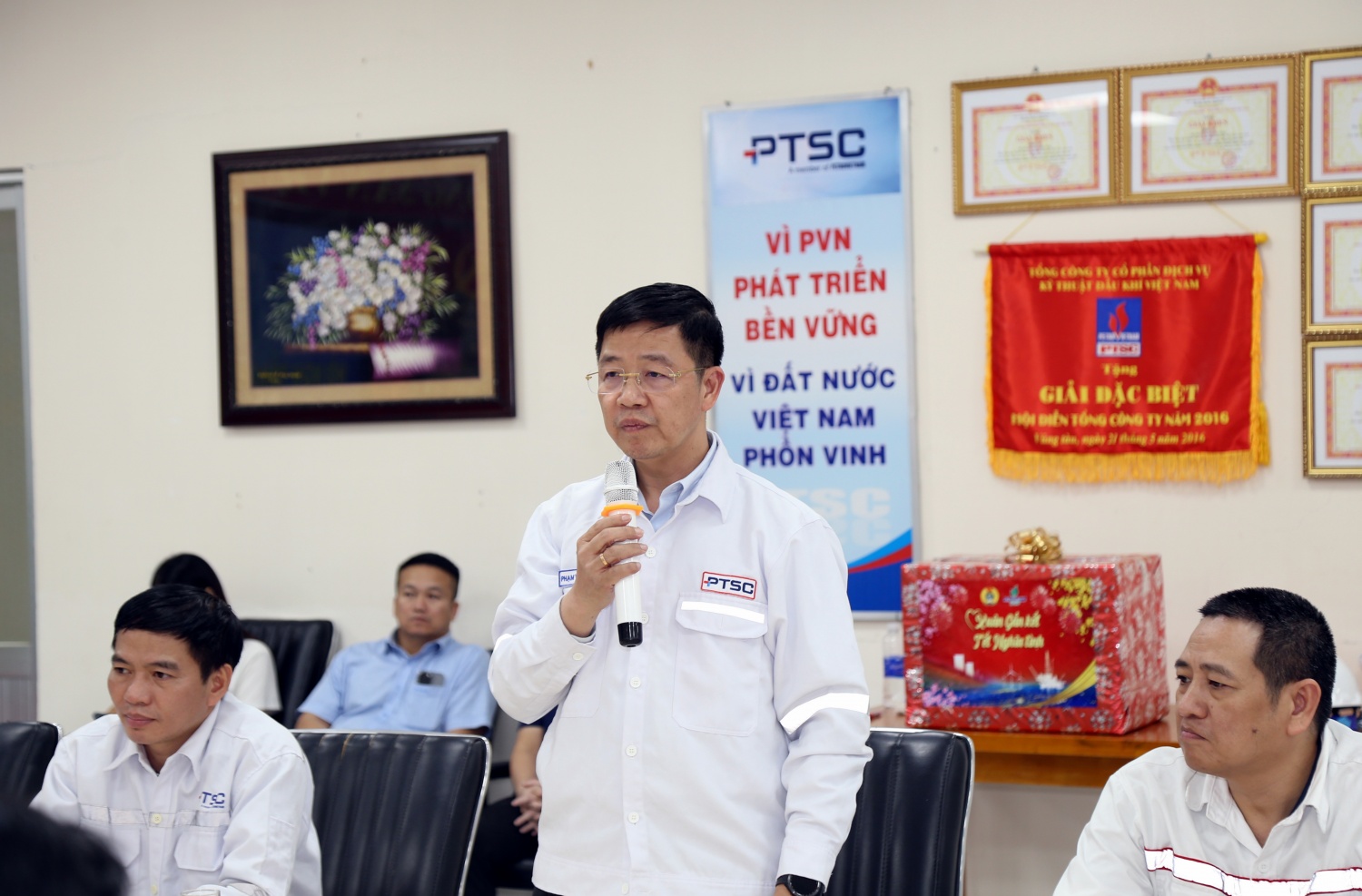 Công đoàn Petrovietnam thăm, chúc Tết người lao động PTSC Long Phú Công đoàn Petrovietnam thăm, chúc Tết người lao động PTSC Long Phú