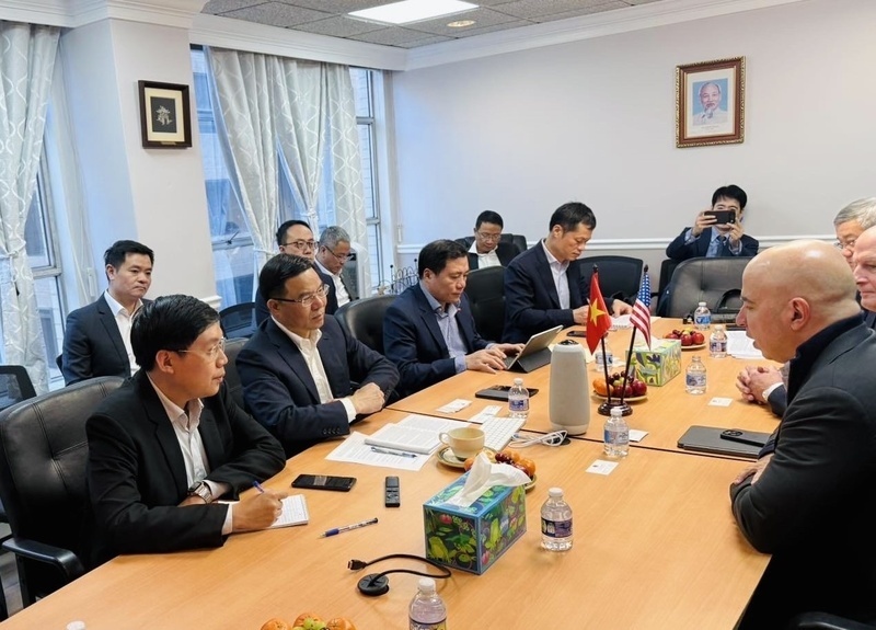 Quyền Bộ trưởng Bộ Công Thương làm việc với Tập đoàn GE về hợp tác năng lượng