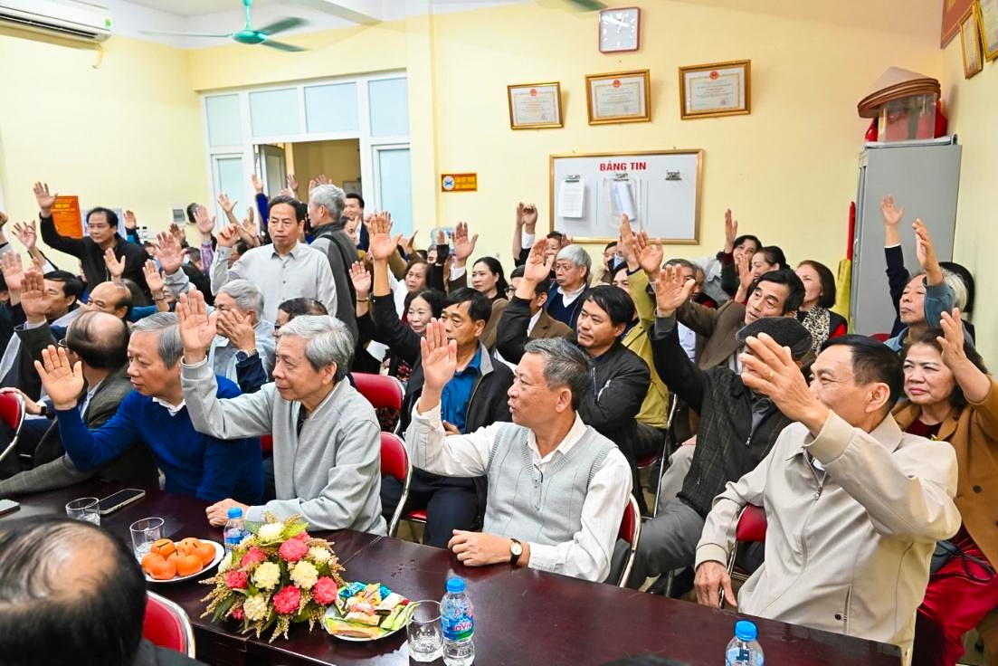 100% cử tri tham dự đã biểu quyết nhất trí giới thiệu các đồng chí ứng cử đại biểu Quốc hội khóa XVI, Hội đồng nhân dân các cấp nhiệm kỳ 2026-2031 100% cử tri tham dự đã biểu quyết nhất trí giới thiệu các đồng chí ứng cử đại biểu Quốc hội khóa XVI, Hội đồng nhân dân các cấp nhiệm kỳ 2026-2031