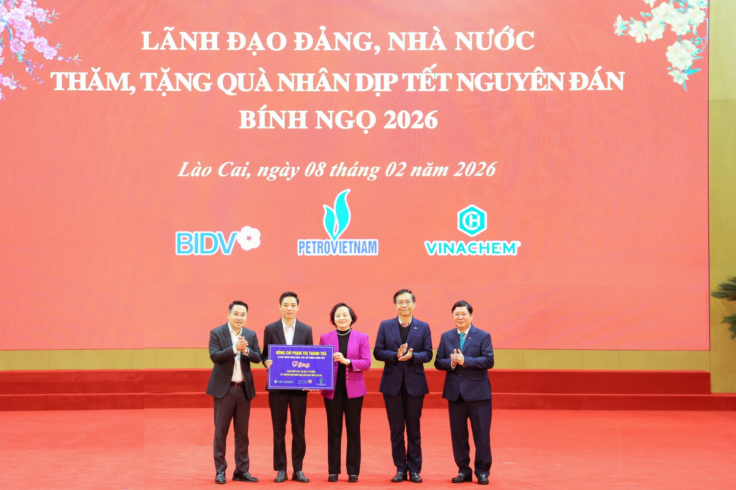 Phó Thủ tướng Phạm Thị Thanh Trà thăm, chúc Tết đồng bào các dân tộc và chiến sĩ biên phòng tỉnh Lào Cai Phó Thủ tướng Phạm Thị Thanh Trà thăm, chúc Tết đồng bào các dân tộc và chiến sĩ biên phòng tỉnh Lào Cai