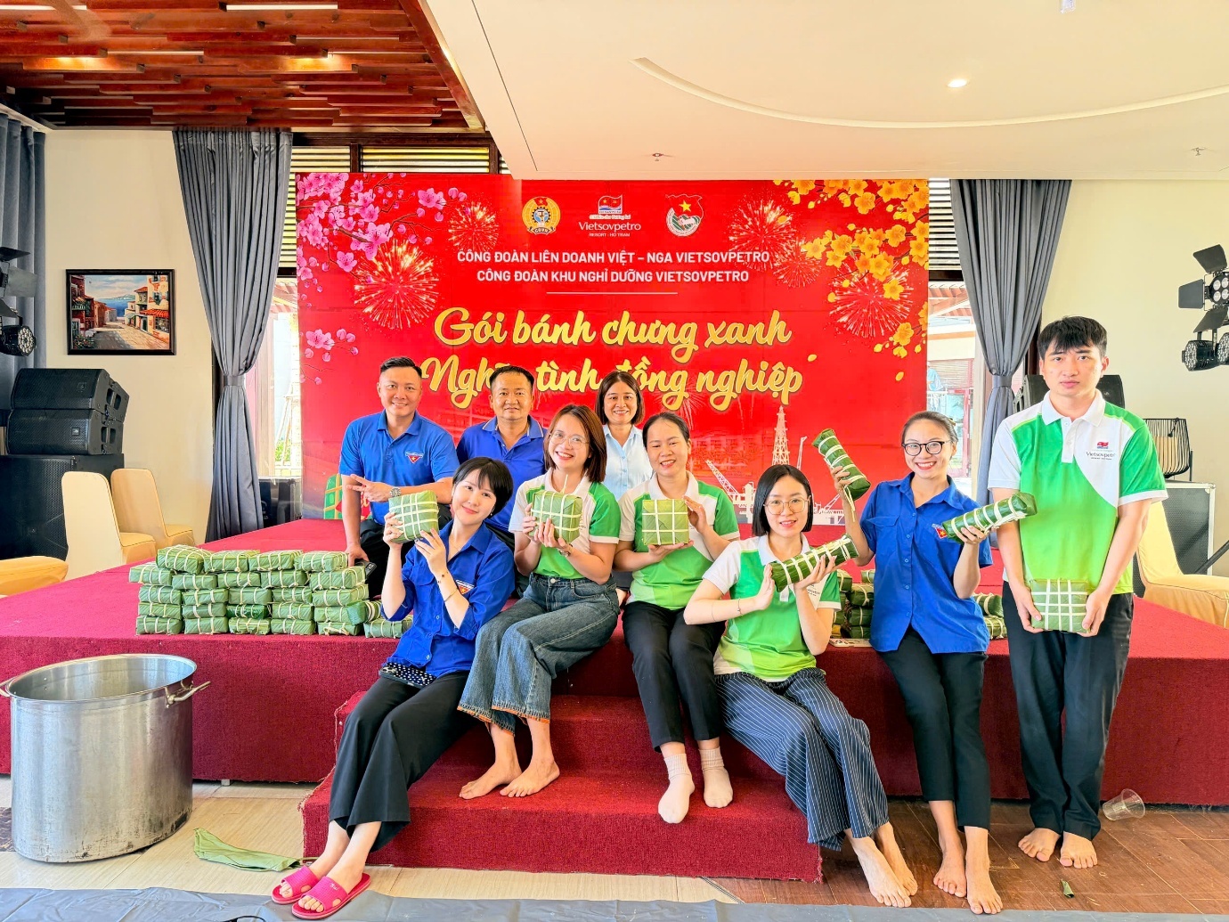 Công đoàn Vietsovpetro lan tỏa yêu thương, chăm lo Tết cho đoàn viên, người lao động Công đoàn Vietsovpetro lan tỏa yêu thương, chăm lo Tết cho đoàn viên, người lao động