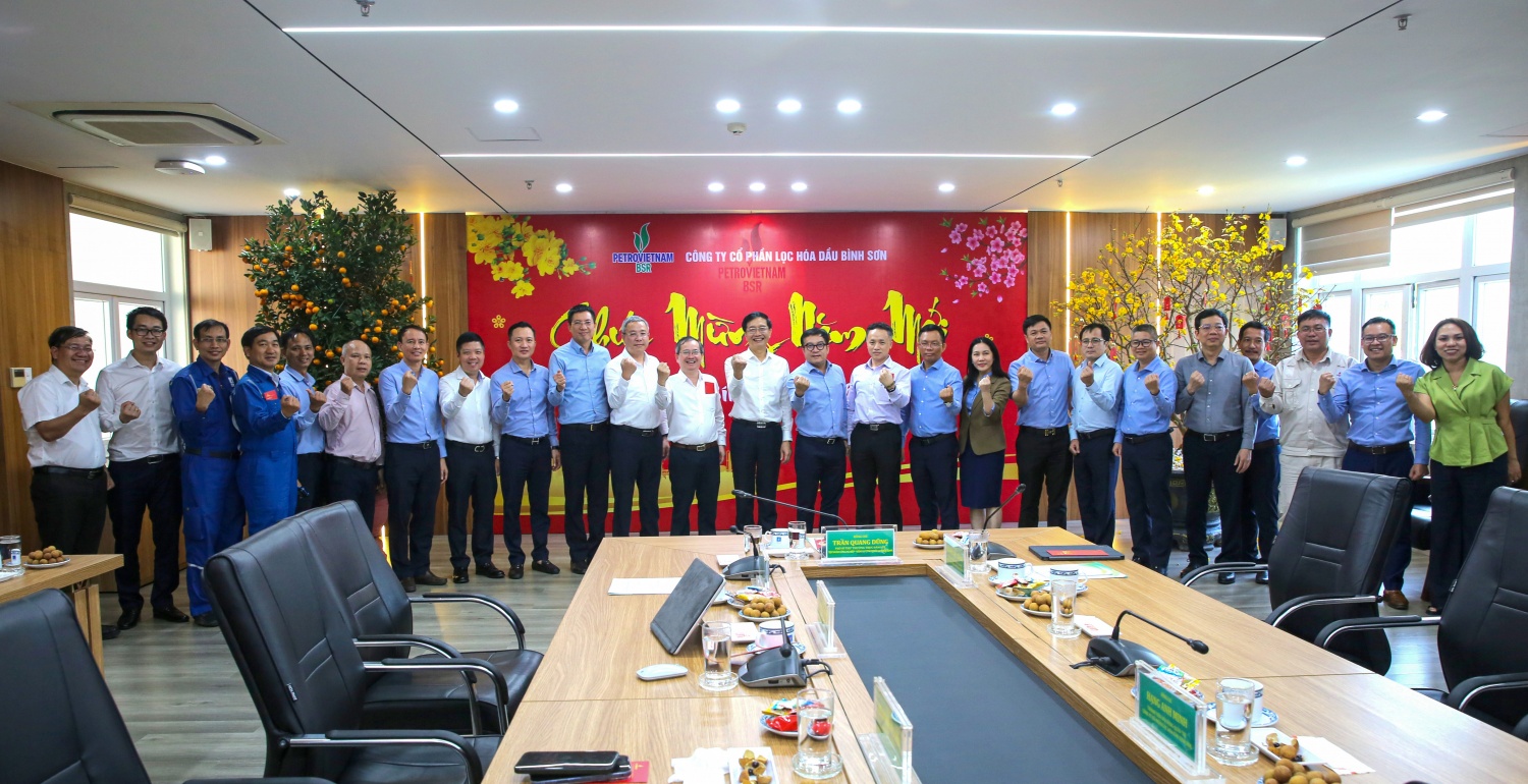 “BSR phải tăng tốc mạnh mẽ, đóng góp xứng đáng để Petrovietnam giữ vững vai trò đầu tàu của nền kinh tế” “BSR phải tăng tốc mạnh mẽ, đóng góp xứng đáng để Petrovietnam giữ vững vai trò đầu tàu của nền kinh tế”
