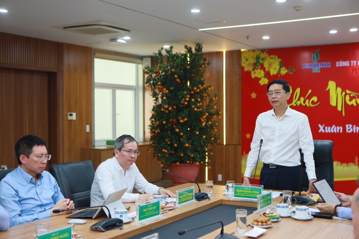 “BSR phải tăng tốc mạnh mẽ, đóng góp xứng đáng để Petrovietnam giữ vững vai trò đầu tàu của nền kinh tế” “BSR phải tăng tốc mạnh mẽ, đóng góp xứng đáng để Petrovietnam giữ vững vai trò đầu tàu của nền kinh tế”