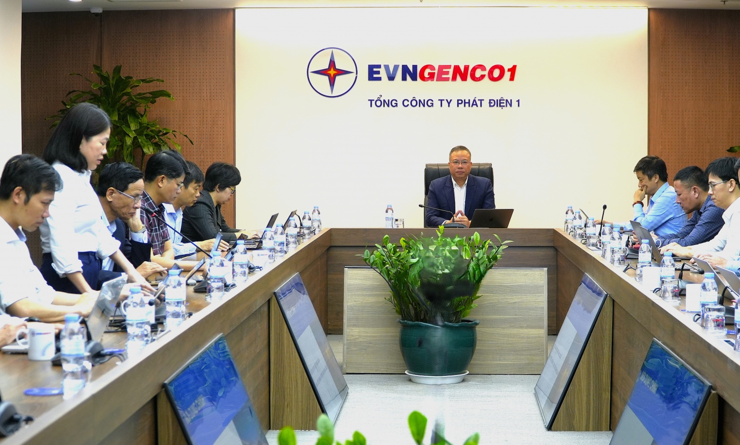EVNGENCO1 sản xuất 2 tỷ kWh điện trong tháng 2