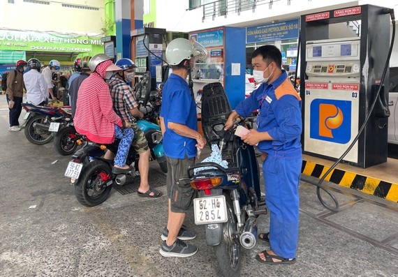Đề xuất phạt tới 20 triệu đồng hành vi bán xăng dầu 