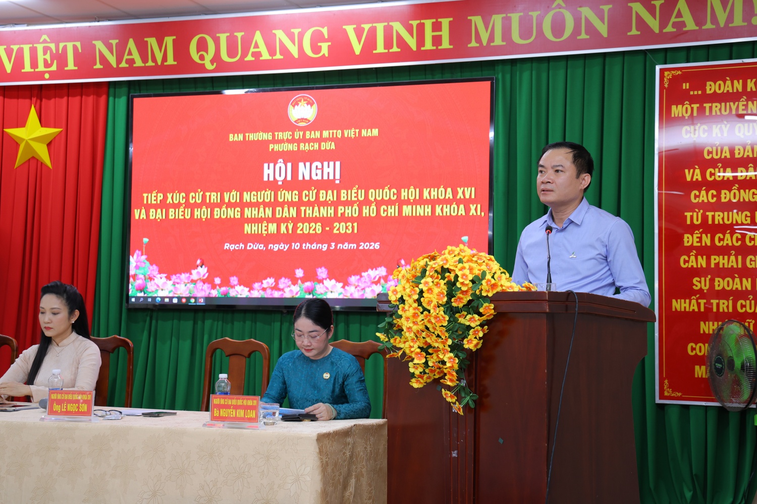 Đồng chí Lê Ngọc Sơn: Petrovietnam cam kết thúc đẩy chuyển dịch năng lượng, kinh tế xanh Đồng chí Lê Ngọc Sơn: Petrovietnam cam kết thúc đẩy chuyển dịch năng lượng, kinh tế xanh