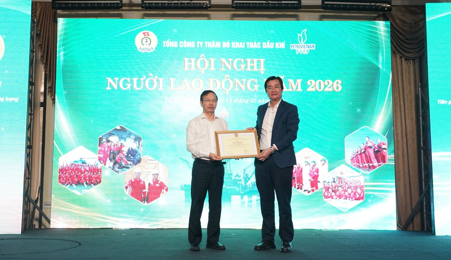 Hội nghị Người lao động PVEP 2026: Đồng thuận mục tiêu, phát động thi đua hoàn thành kế hoạch năm Hội nghị Người lao động PVEP 2026: Đồng thuận mục tiêu, phát động thi đua hoàn thành kế hoạch năm
