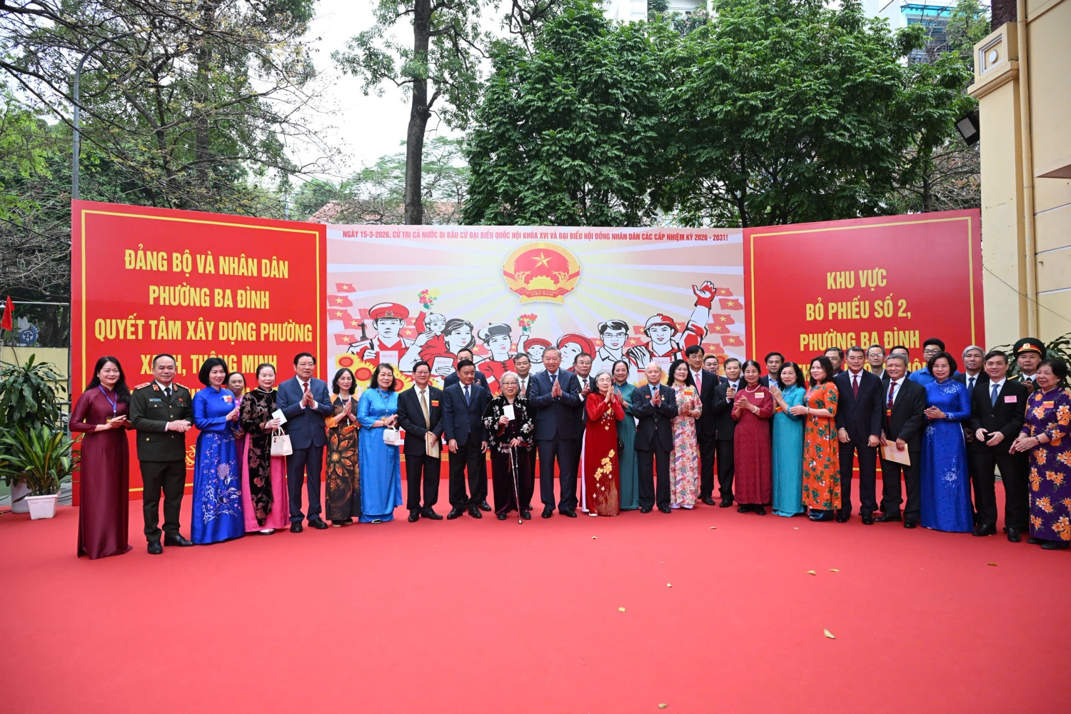 Tổng Bí thư Tô Lâm bỏ phiếu bầu cử đại biểu Quốc hội, HĐND các cấp tại phường Ba Đình