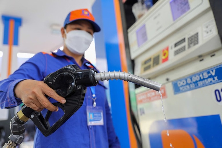 Bộ Tài chính đề xuất giảm thuế môi trường với xăng, dầu đến ngày 30/6/2026 Bộ Tài chính đề xuất giảm thuế môi trường với xăng, dầu đến ngày 30/6/2026