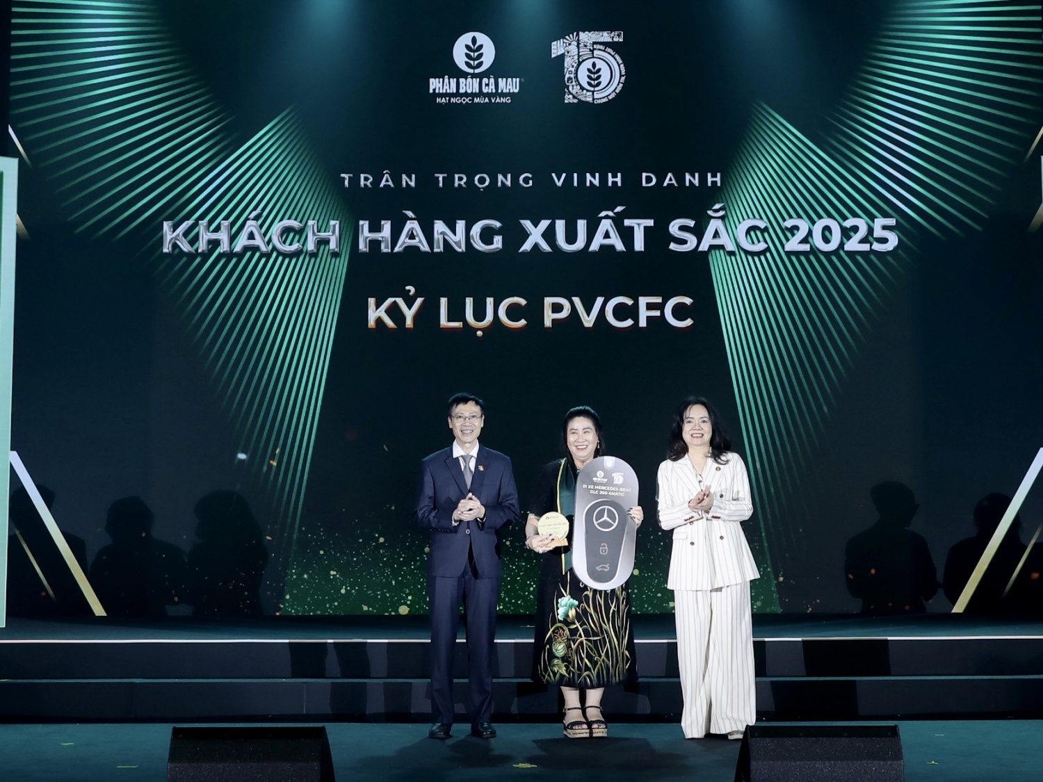 Phân bón Cà Mau vinh danh khách hàng xuất sắc năm 2025 tại Nhật Bản Phân bón Cà Mau vinh danh khách hàng xuất sắc năm 2025 tại Nhật Bản