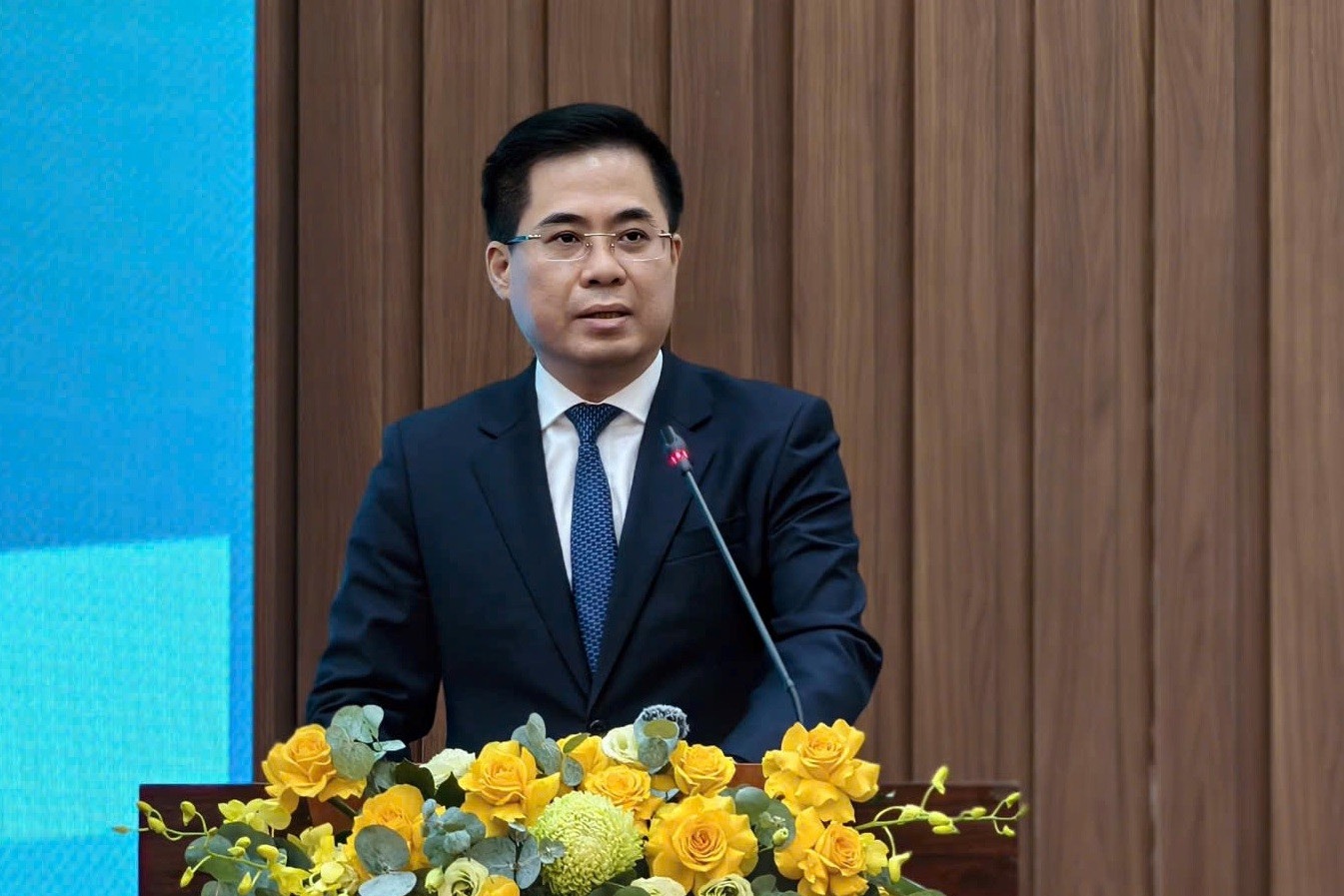 Ông Nguyễn Hoàng Giang tái đắc cử Chủ tịch UBND tỉnh Quảng Ngãi Ông Nguyễn Hoàng Giang tái đắc cử Chủ tịch UBND tỉnh Quảng Ngãi