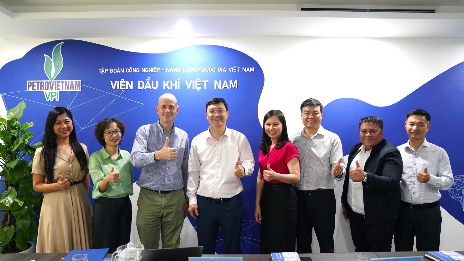 VPI và TÜV SÜD thảo luận về các định hướng hợp tác nghiên cứu trong lĩnh vực NLTT VPI hợp tác nghiên cứu Năng lượng tái tạo