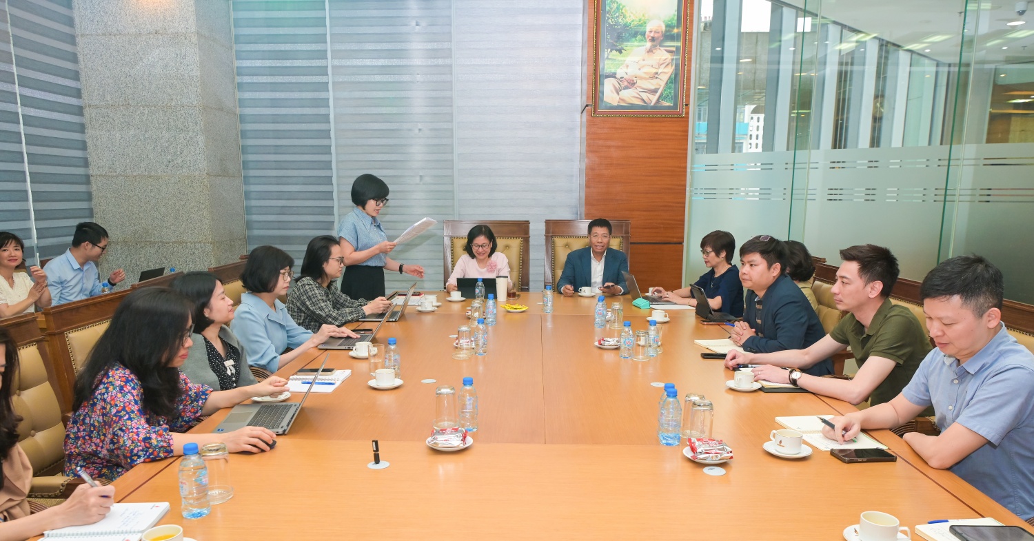Đảng bộ Bộ máy QL&ĐH Petrovietnam quán triệt nhiệm vụ chính trị gắn với bảo đảm an ninh năng lượng quốc gia Đảng bộ Bộ máy QL&ĐH Petrovietnam quán triệt nhiệm vụ chính trị gắn với bảo đảm an ninh năng lượng quốc gia