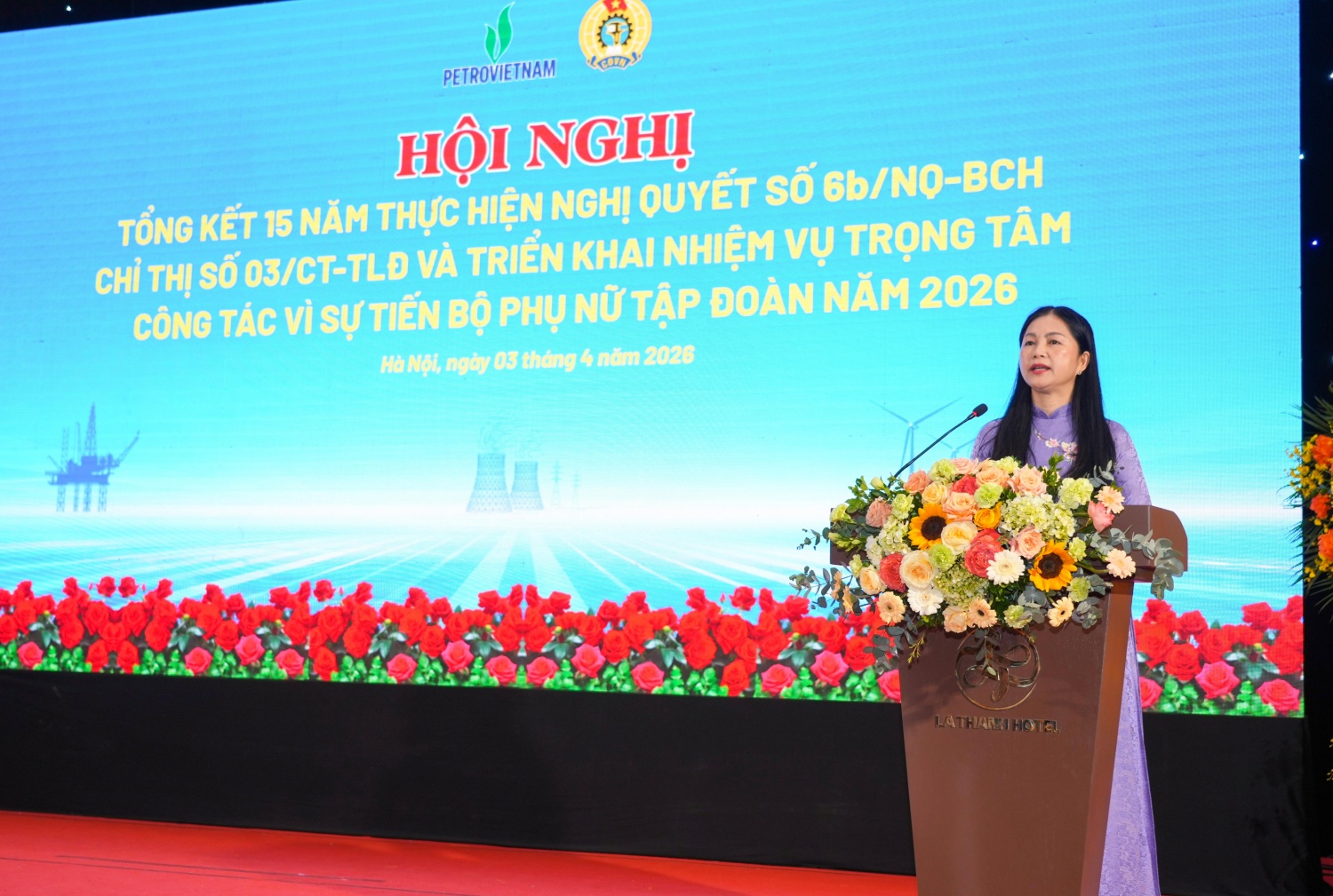 Để lực lượng nữ tiếp tục là điểm sáng trong hành trình phát triển Petrovietnam Để lực lượng nữ tiếp tục là điểm sáng trong hành trình phát triển Petrovietnam