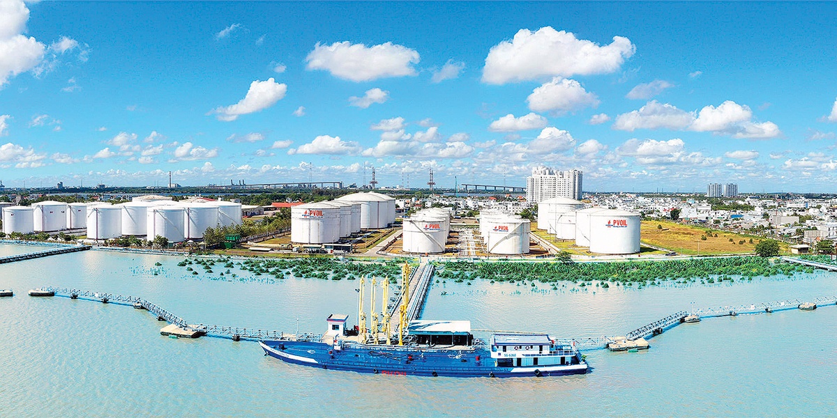 Kho dự trữ xăng dầu quốc gia: Không thể
chậm trễ