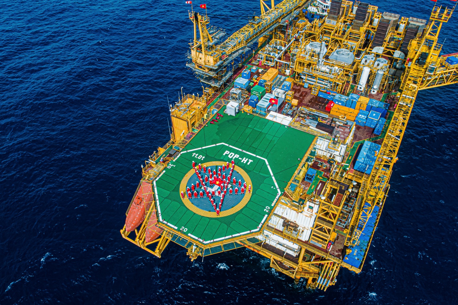 Đưa Nghị quyết Đại hội XIV vào cuộc sống: Đảng bộ Petrovietnam tạo xung lực mới cho nhiệm kỳ phát triển