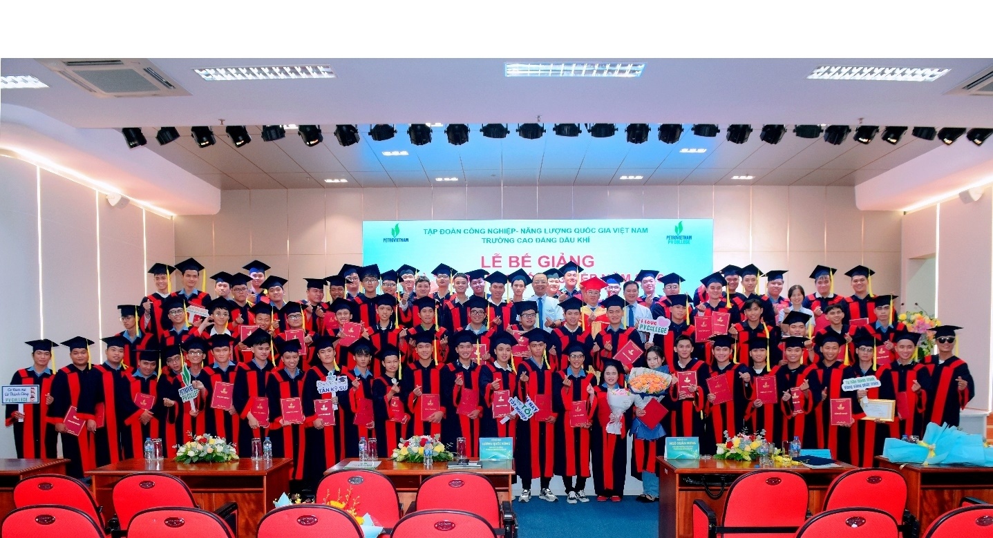 Tốt nghiệp khóa 2023: Dấu ấn chất lượng đào tạo của PV College Lễ tốt nghiệp khóa 2023: Dấu ấn chất lượng đào tạo của PV College