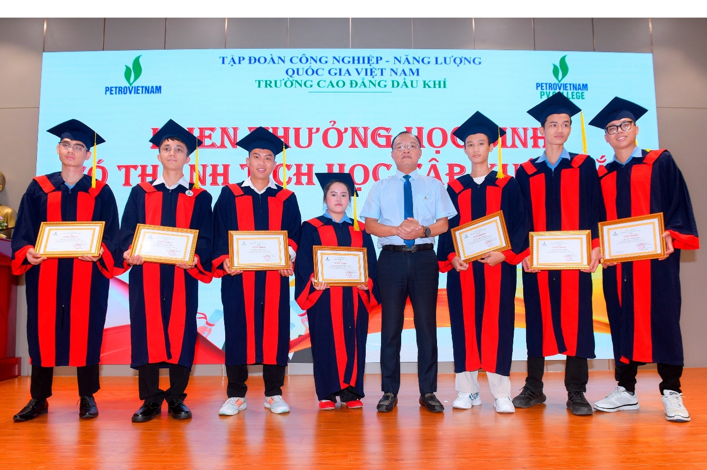 Lễ tốt nghiệp khóa 2023: Dấu ấn chất lượng đào tạo của PV College Lễ tốt nghiệp khóa 2023: Dấu ấn chất lượng đào tạo của PV College